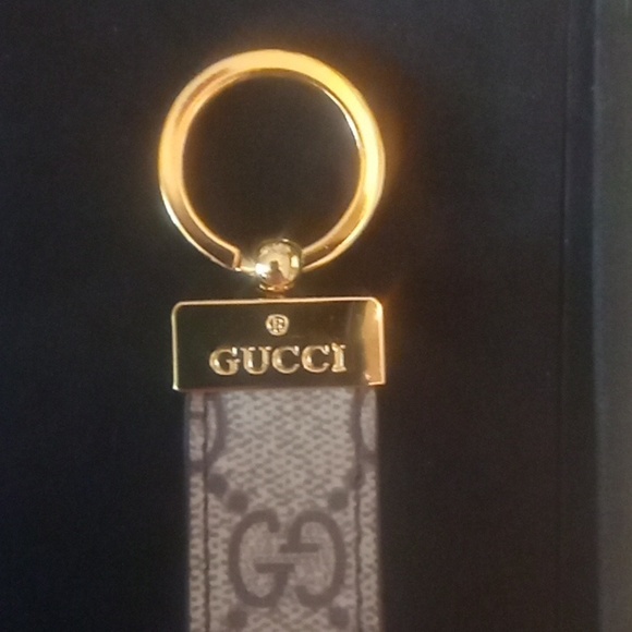 NWOT GUCCI KEY CHAIN - Picture 1 of 4